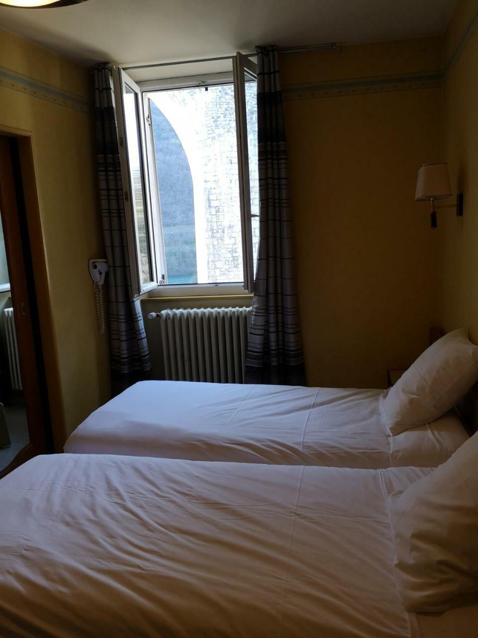 Rome Hotel Saint-Nazaire-en-Royans Exterior foto